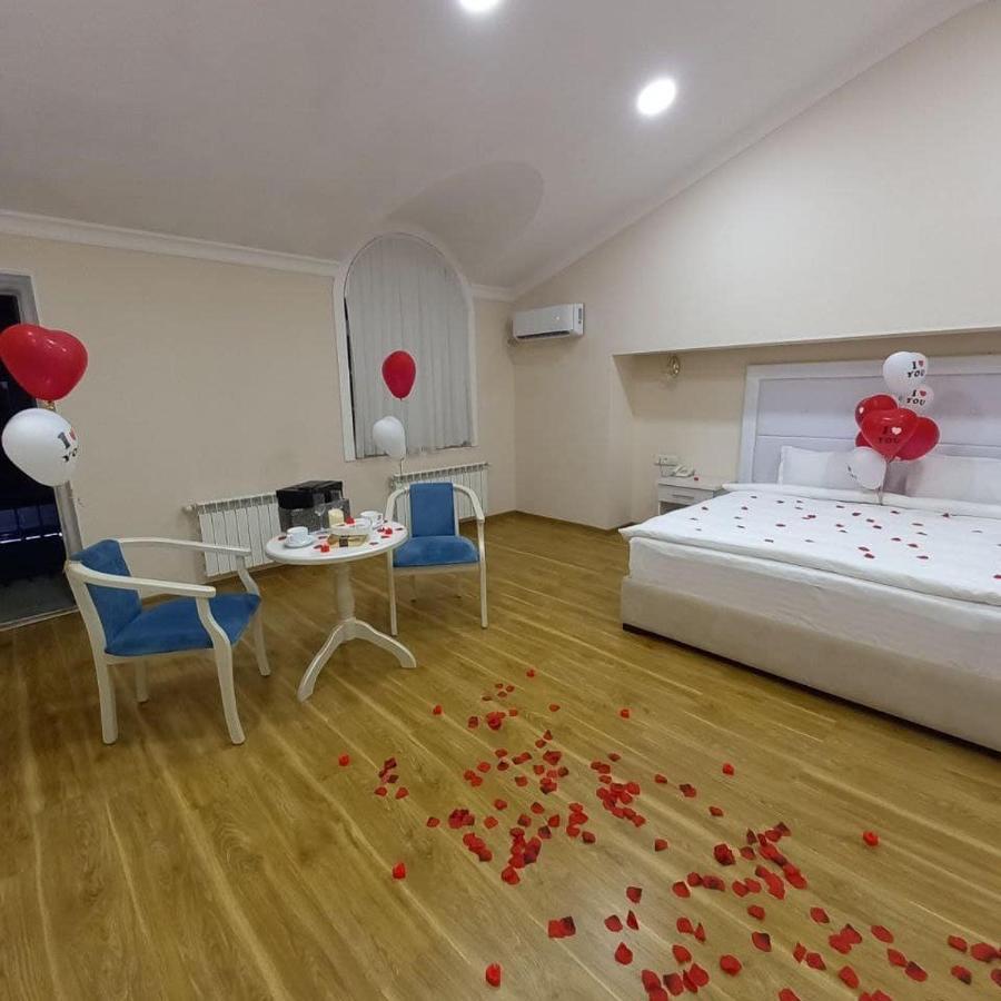 Queens 2 Hotel Tasjkent Eksteriør billede