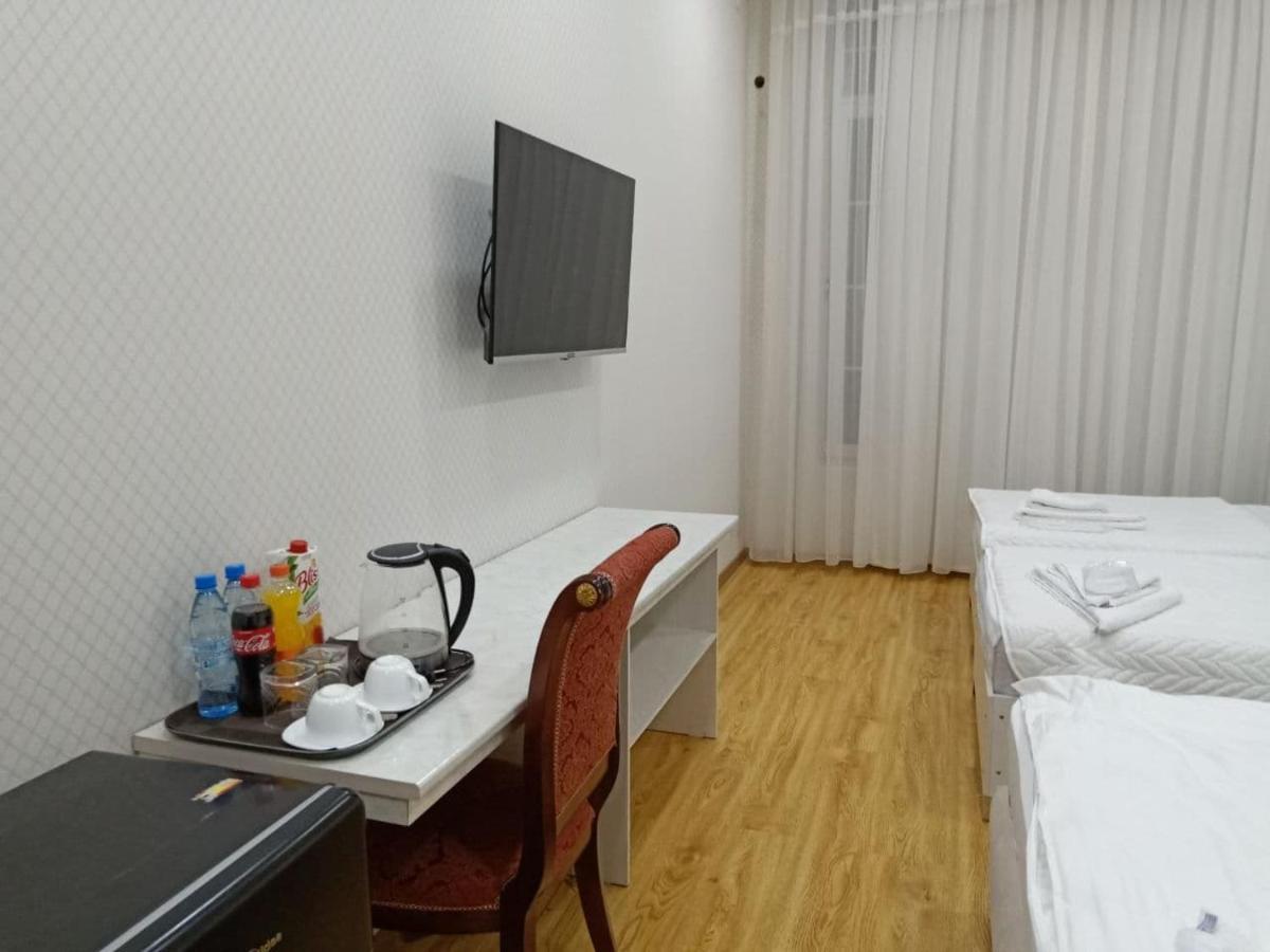 Queens 2 Hotel Tasjkent Eksteriør billede