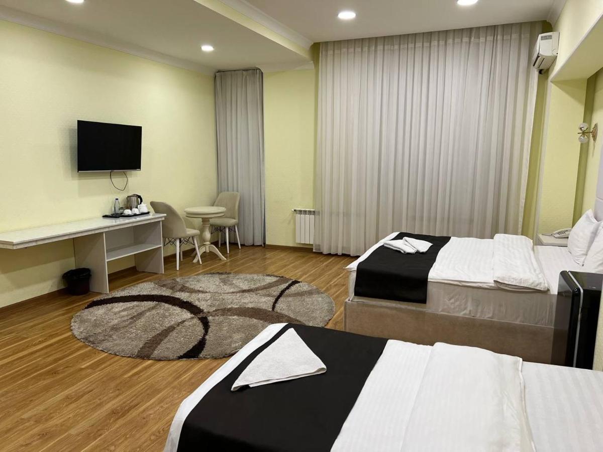 Queens 2 Hotel Tasjkent Eksteriør billede